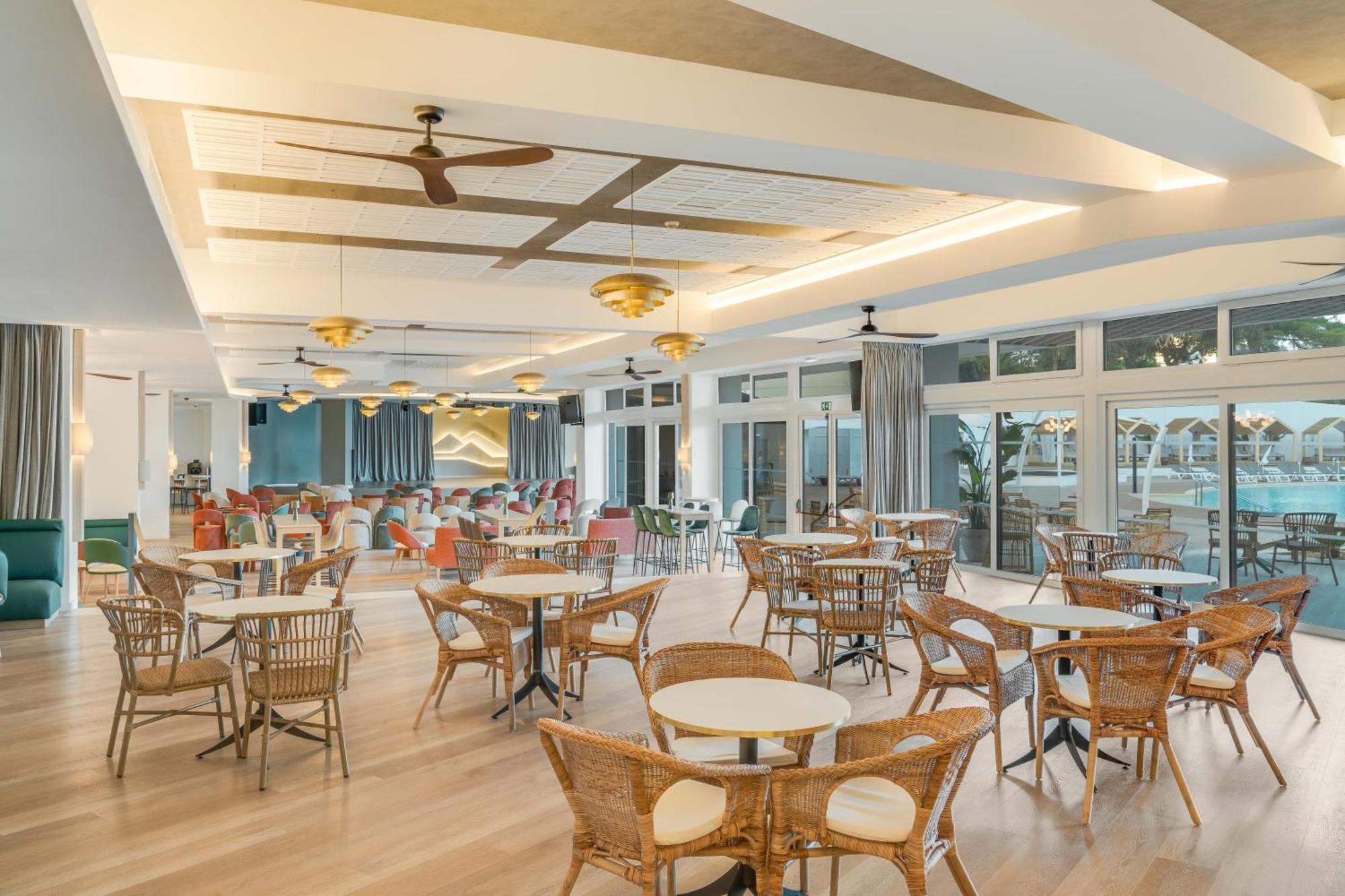 Pestana Blue Alvor Beach Exterior photo The Beach Club